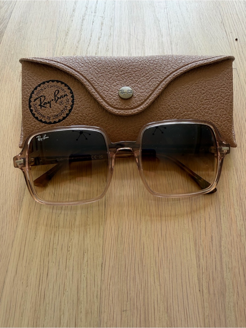Ray-Ban Square Sunglasses with light Brown Gradient lenses and Tortoise frame